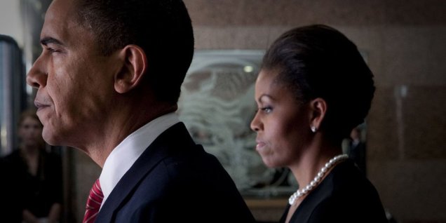 1280px-barack__michelle_obama_prepare_to_attend_fort_hood_memorial_service_2009-11-10